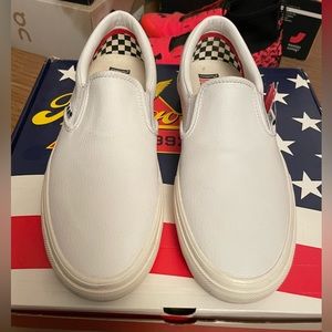 Vans Customs Size 10 Tumbled White Leather Off White Bottoms
